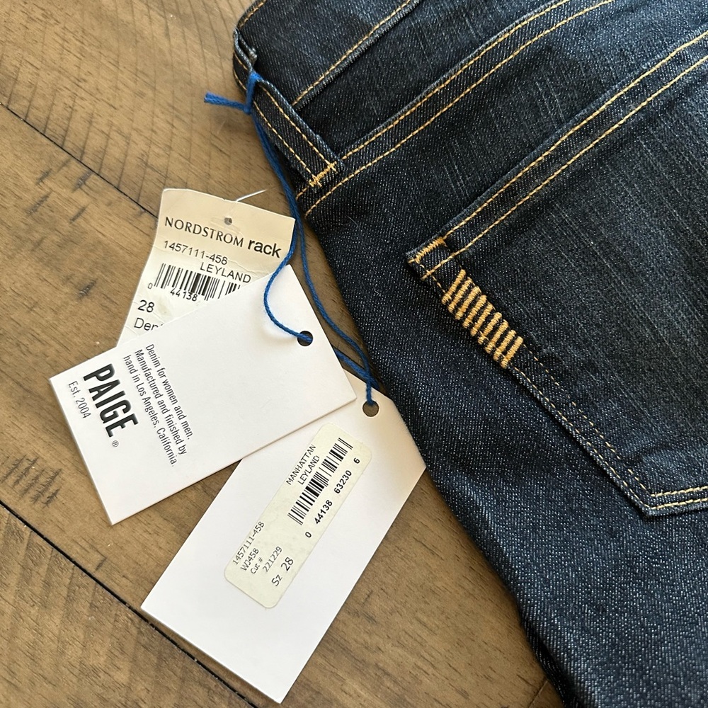 NWT PAIGE Bootcut Jeans - Picture 2 of 6